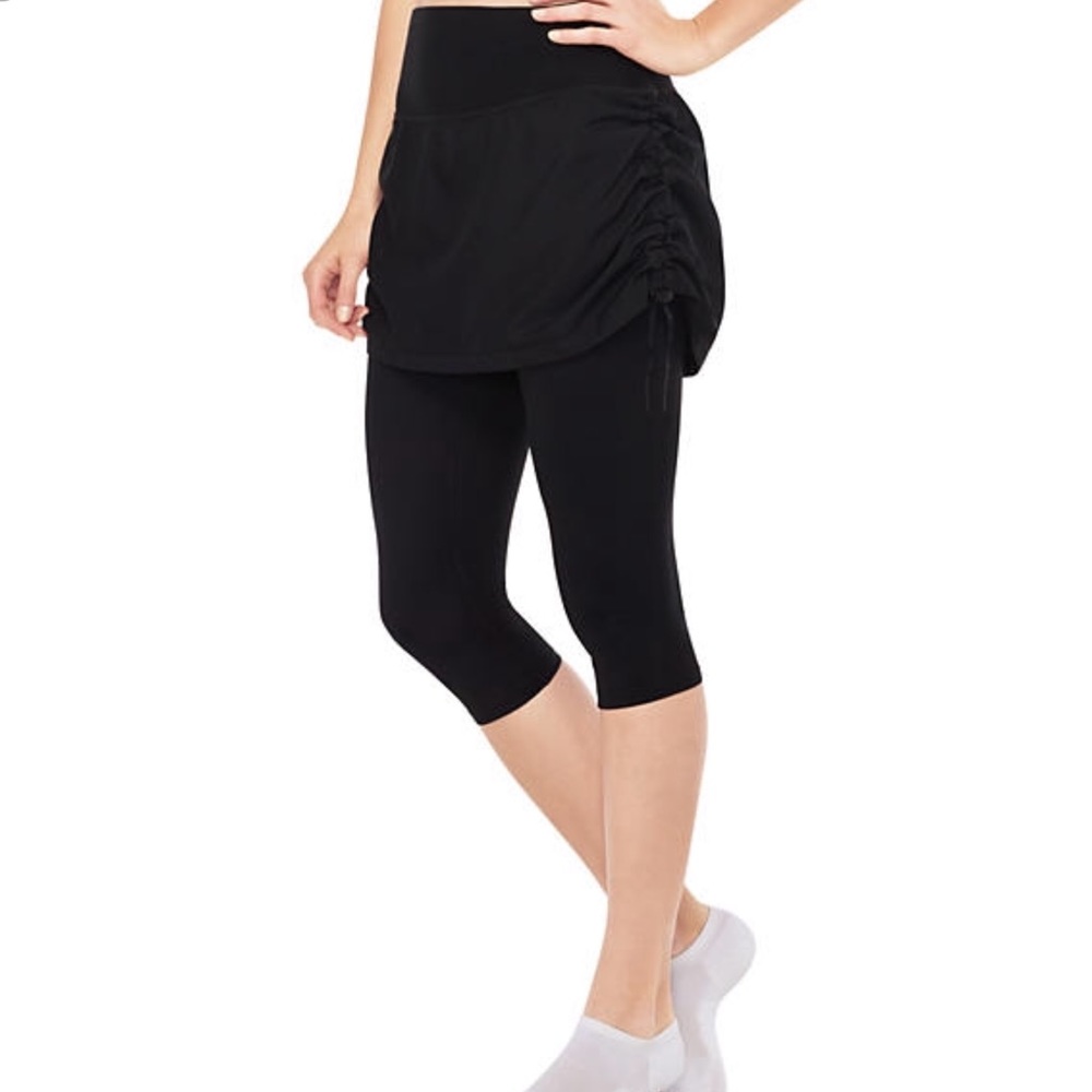 Spanx convertible skirt Capri leggings M